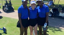 Golf Team Competes in First Tournament